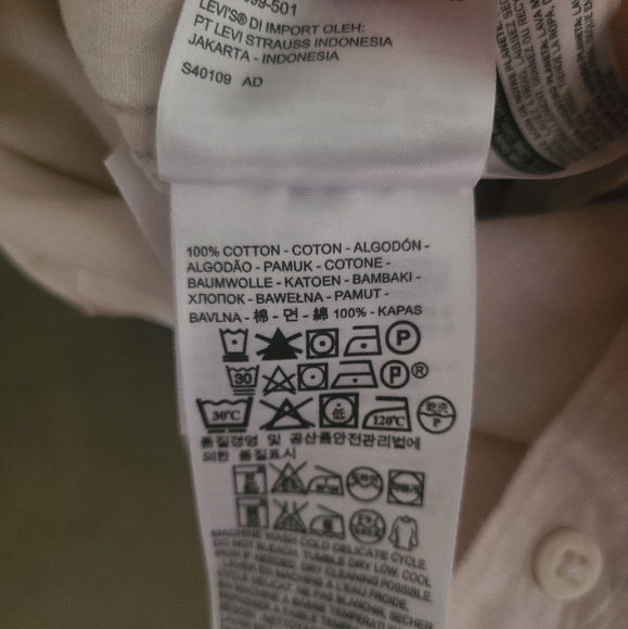 Levi's Short Sleeve Button Up Shirt - Picture 5 of 5